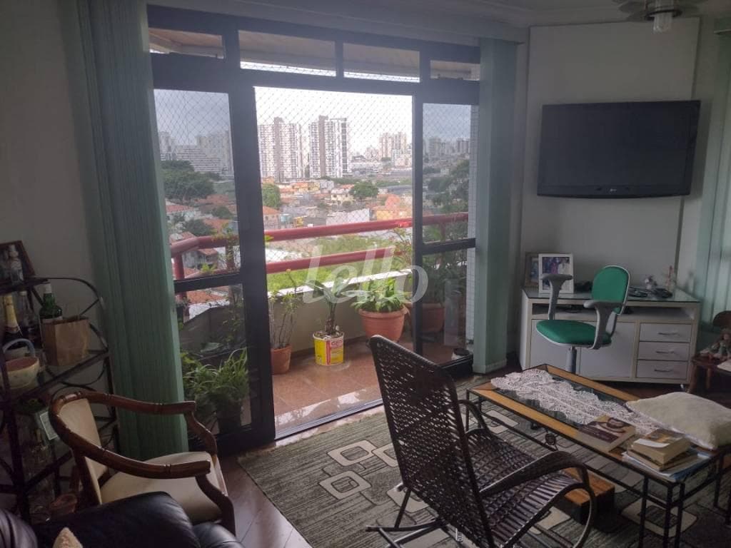 SALA - SACADASALA PARA DOIS AMBIENTES - SACADA- de Apartamento com 131 m² em Jardim Avelino - São Paulo