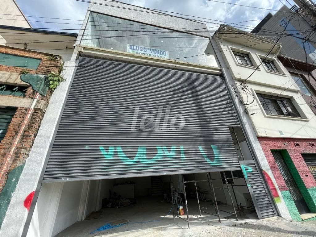 FACHADA de Loja com 900 m² em Água Branca - São Paulo