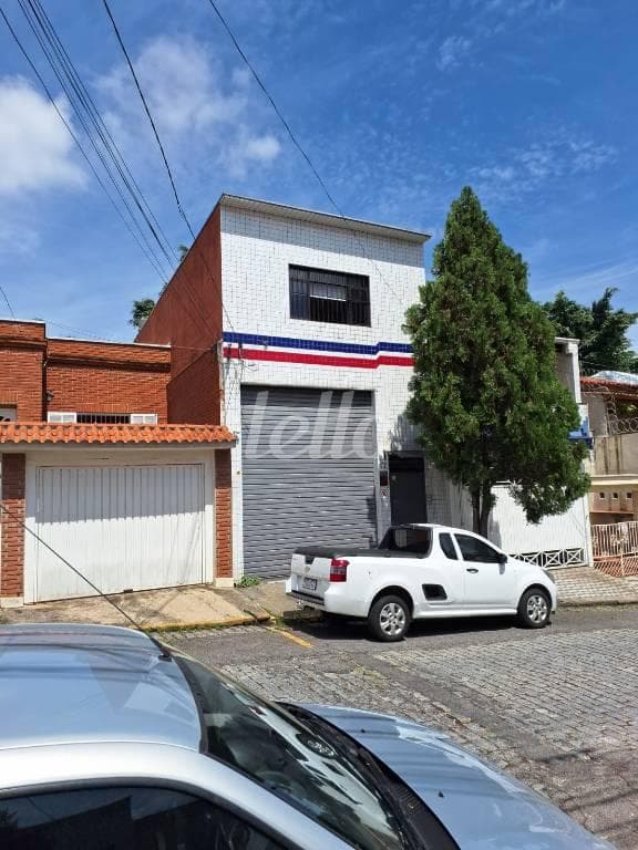 FACHADA de Casa sobrado com 180 m² em Vila Pompeia - São Paulo