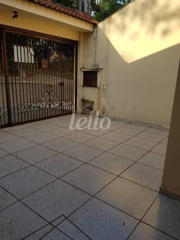 GARAGEM de Casa sobrado com 145 m² em Vila Califórnia - São Paulo