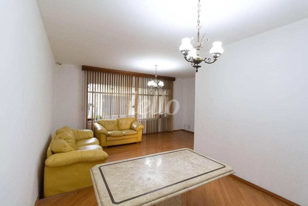 SALA de Casa térrea com 293 m² em Água Rasa - São Paulo