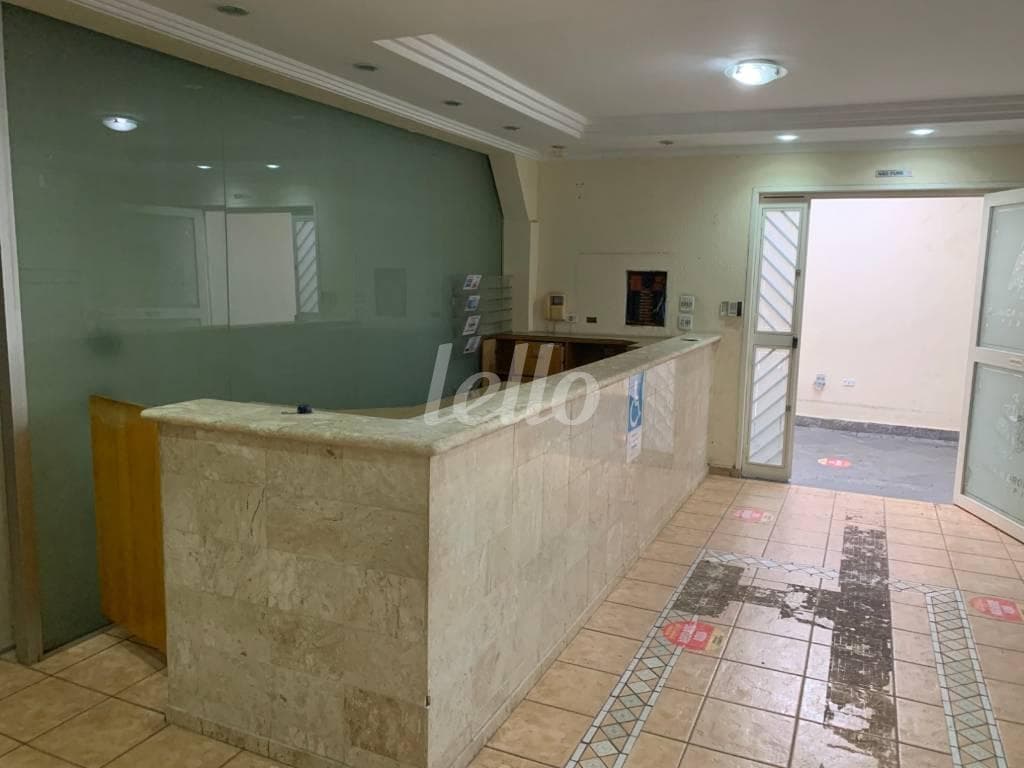 FOTOS (2) de Prédio Comercial Monousuário com 800 m² em Santana - São Paulo