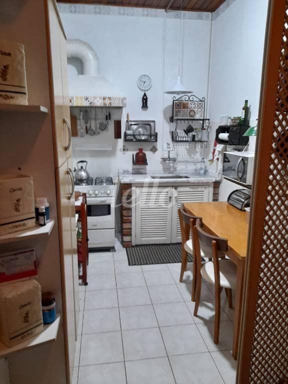 COZINHA de Casa térrea com 300 m² em Vila Deodoro - São Paulo
