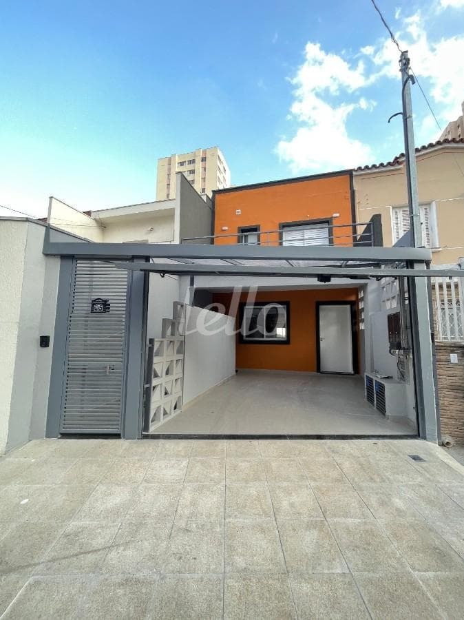 ENTRADA GARAGEM de Casa sobrado com 300 m² em Santana - São Paulo