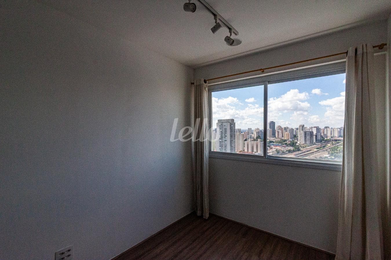 SALA de Apartamento com 37 m² em Quarta Parada - São Paulo