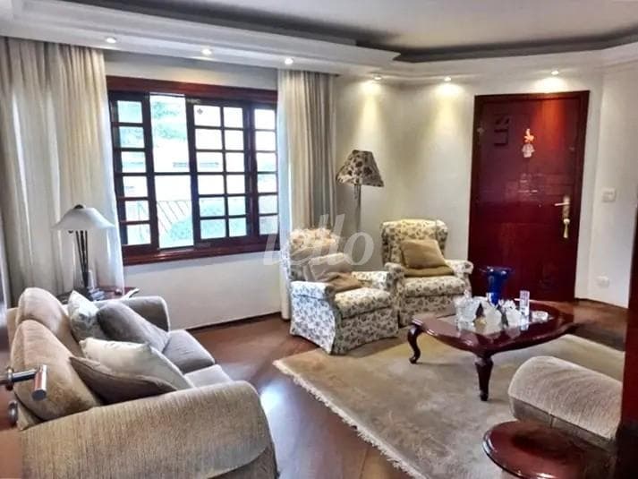 SALA de Casa sobrado com 343 m² em Água Fria - São Paulo