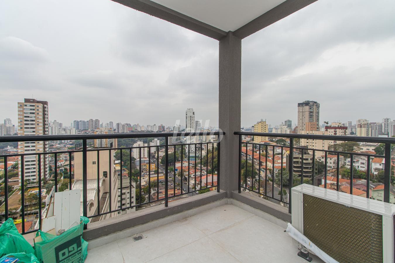 SACADAVARANDA de Apartamento com 40 m² em Vila Mariana - São Paulo