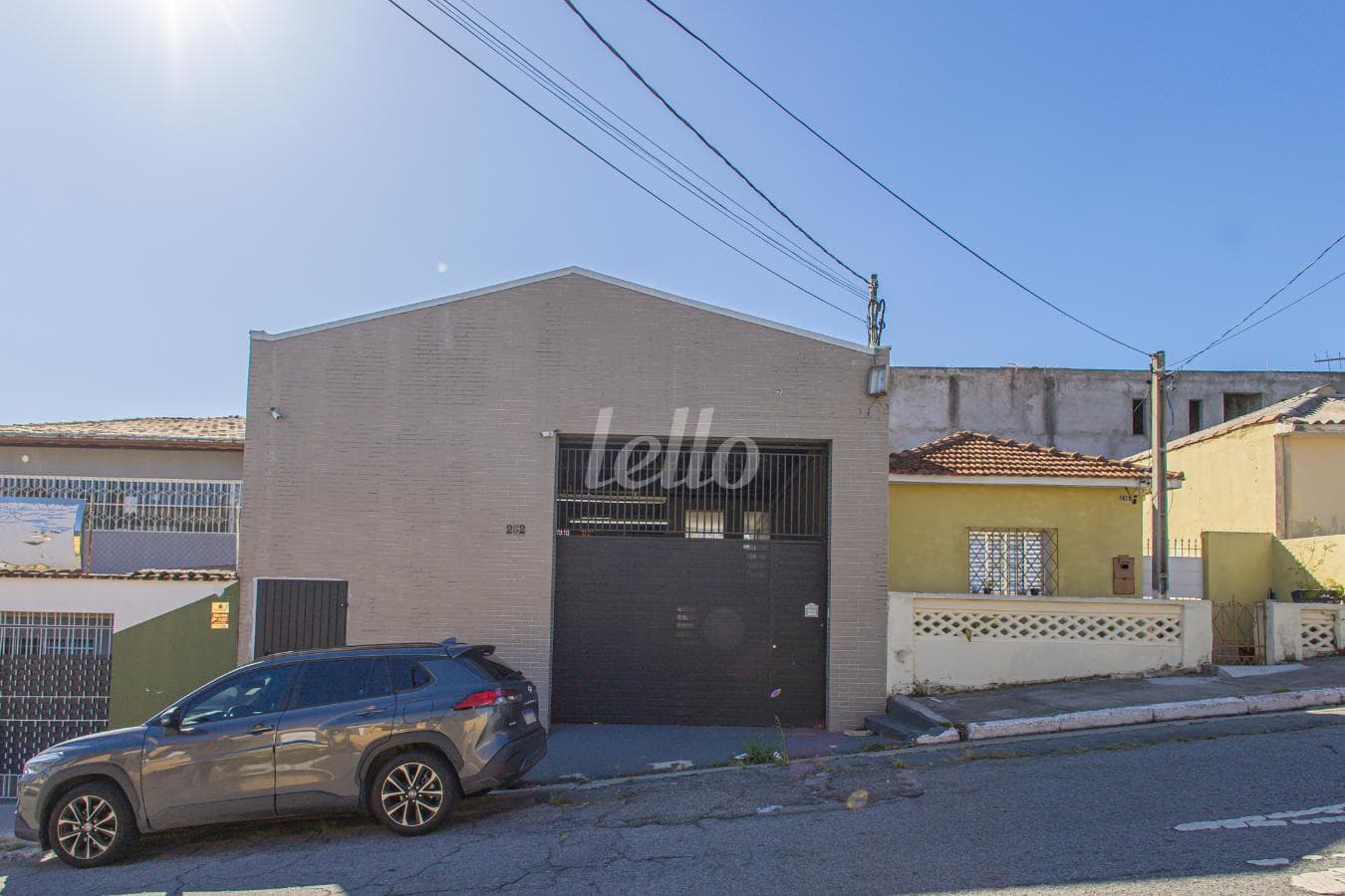 FACHADA de Galpão/Armazém com 187 m² em Vila Marieta - São Paulo