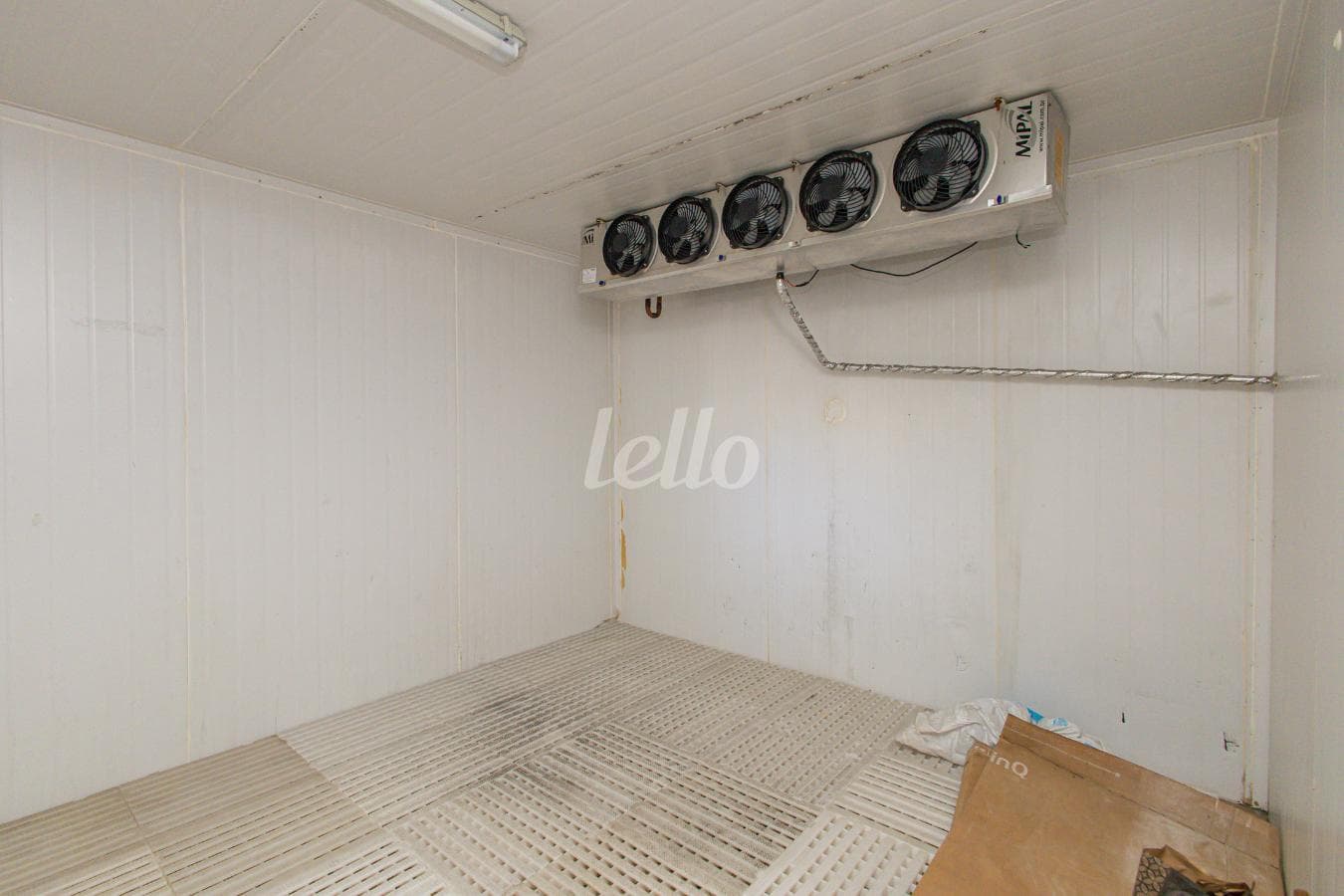 SALA de Galpão/Armazém com 187 m² em Vila Marieta - São Paulo