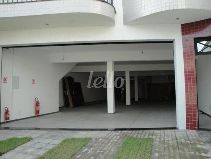 4 de Prédio Comercial Monousuário com 416 m² em Vila Canero - São Paulo