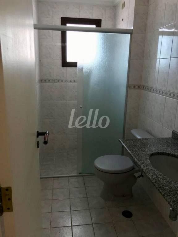 BANHEIRO DA SUÍTE de Apartamento com 65 m² em Vila Guarani (Z Sul) - São Paulo