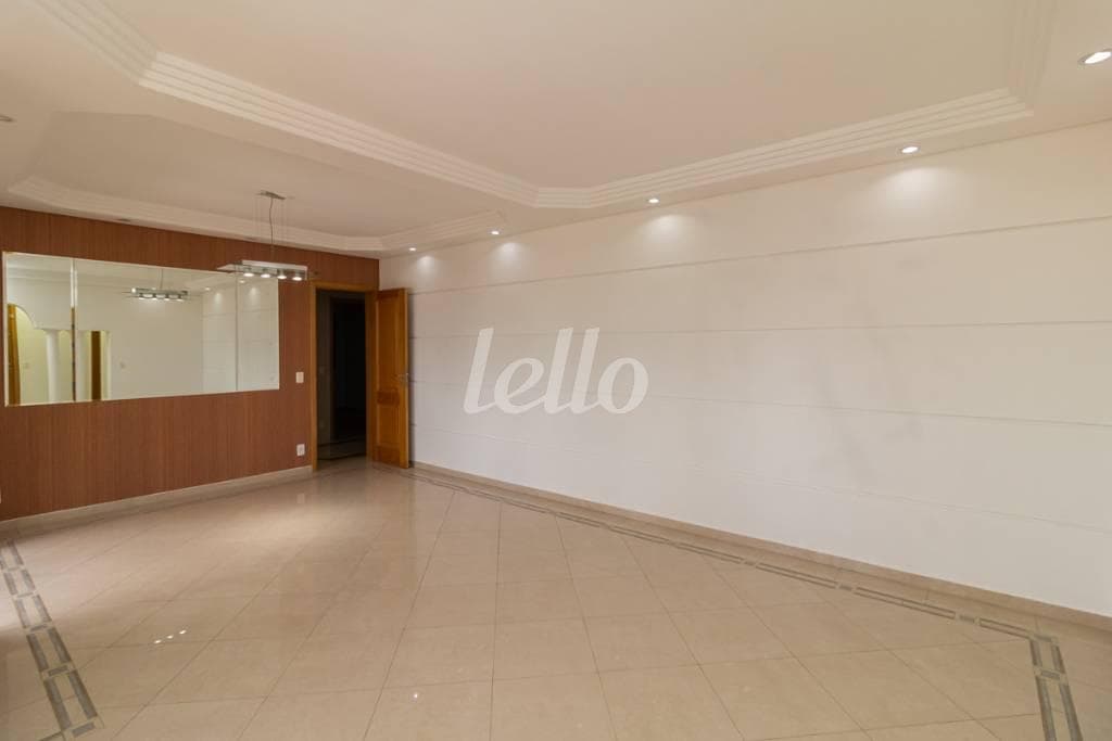 02 SALA de Apartamento com 130 m² em Vila Gomes Cardim - São Paulo