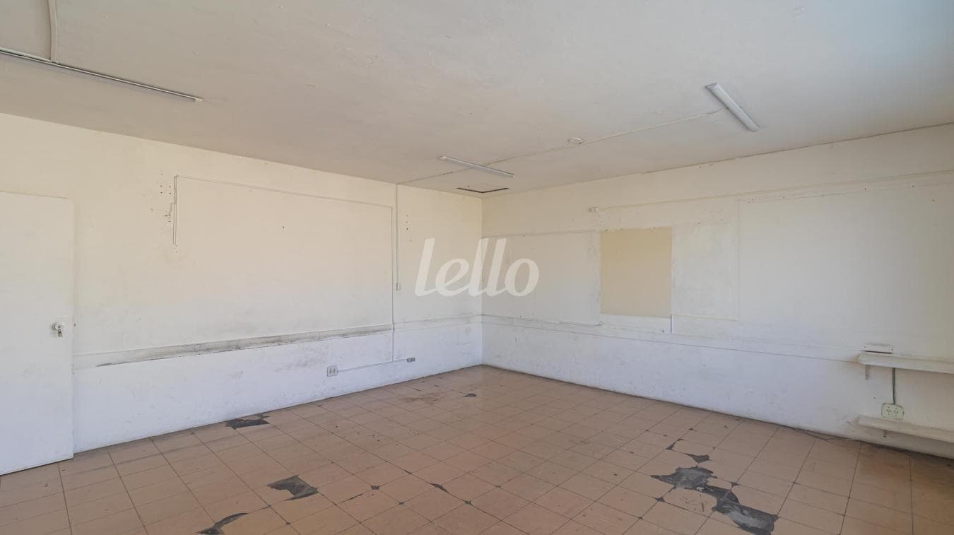 SALA de Salão com 500 m² em Chácara Mafalda - São Paulo