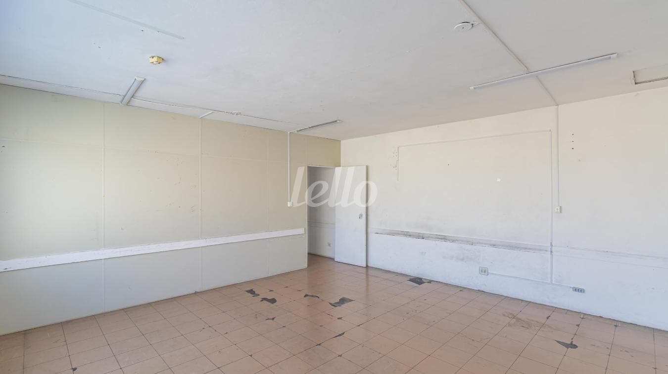 SALA de Salão com 500 m² em Chácara Mafalda - São Paulo