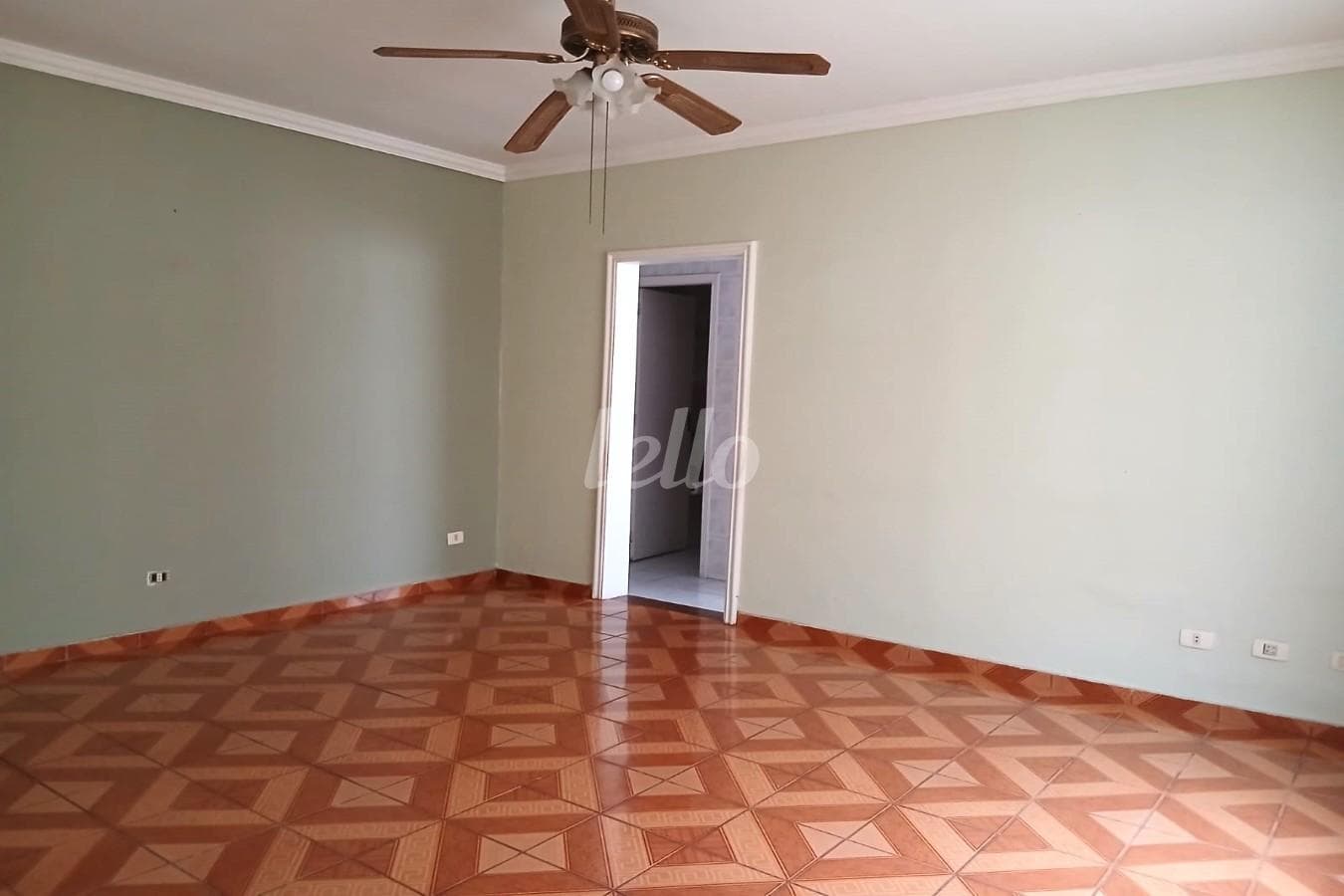 SALA de Casa térrea com 180 m² em Santa Teresinha - São Paulo