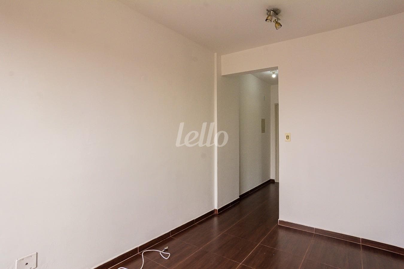 01SALA_002 de Apartamento com 39 m² em Vila do Encontro - São Paulo