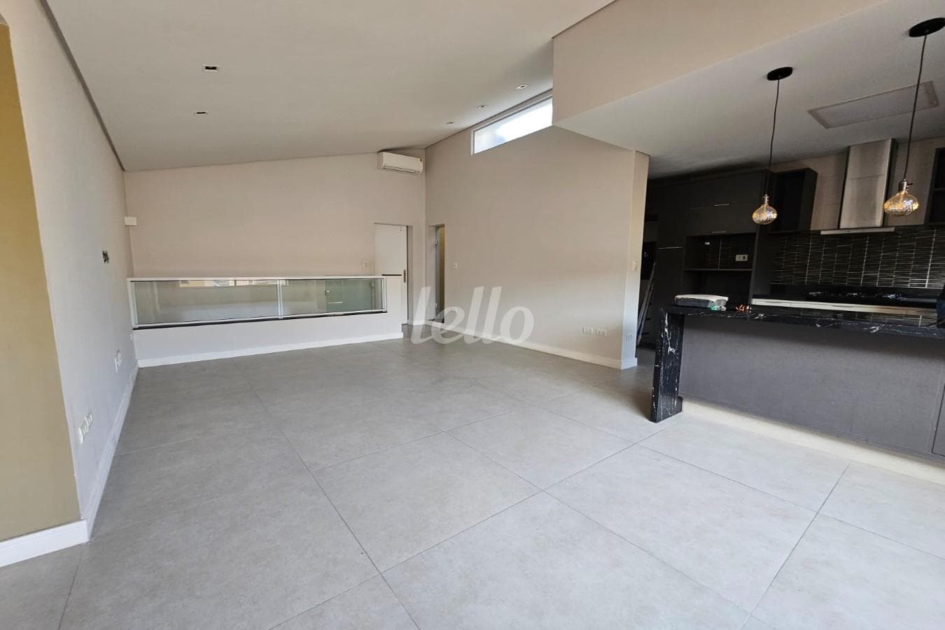 SALA INTEGRADA COM COZINHA de Casa térrea com 300 m² em Jardim São Paulo(Zona Norte) - São Paulo