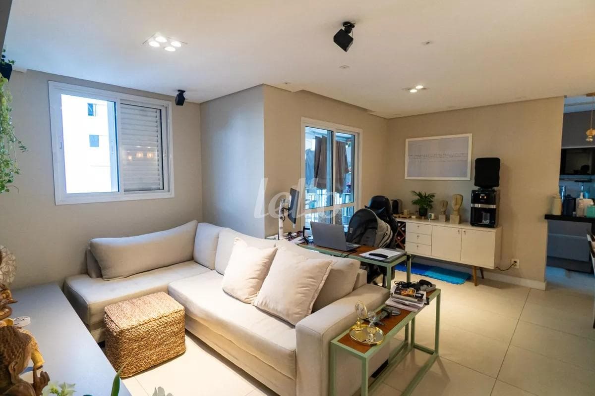 SALA de Apartamento com 66 m² em Vila Guarani (Z Sul) - São Paulo