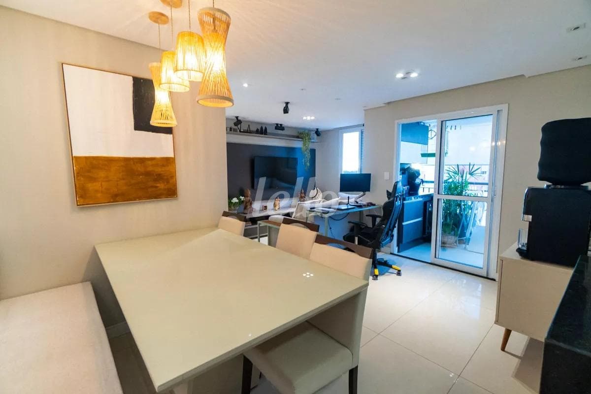 SALA de Apartamento com 66 m² em Vila Guarani (Z Sul) - São Paulo