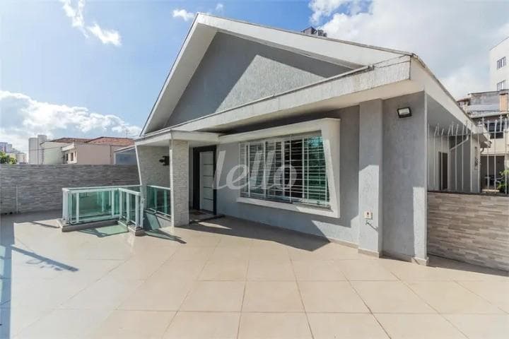 VARANDA de Casa assobradada com 248 m² em Vila Paulicéia - São Paulo
