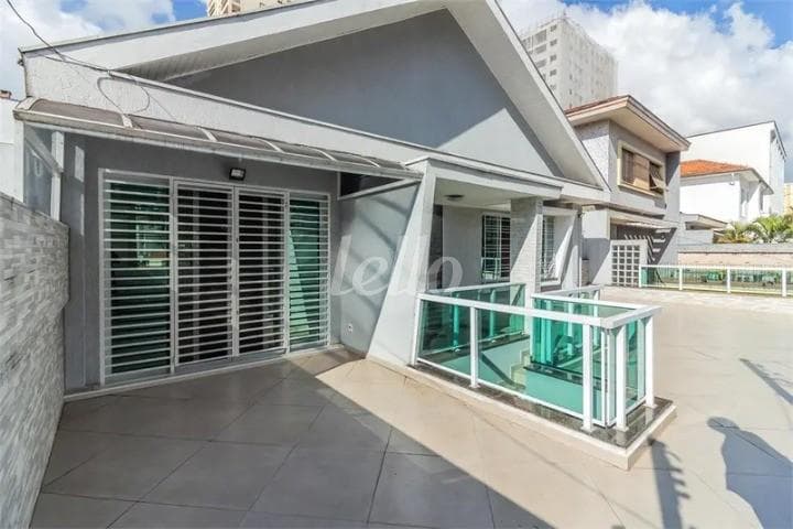 VARANDA de Casa assobradada com 248 m² em Vila Paulicéia - São Paulo