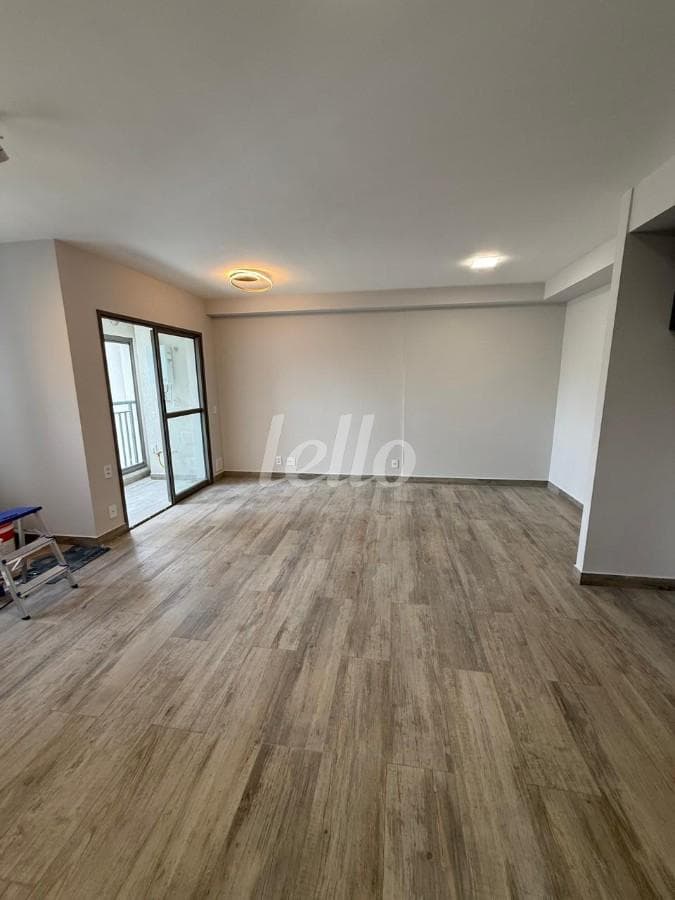 APARTAMENTO de Apartamento com 50 m² em Quarta Parada - São Paulo