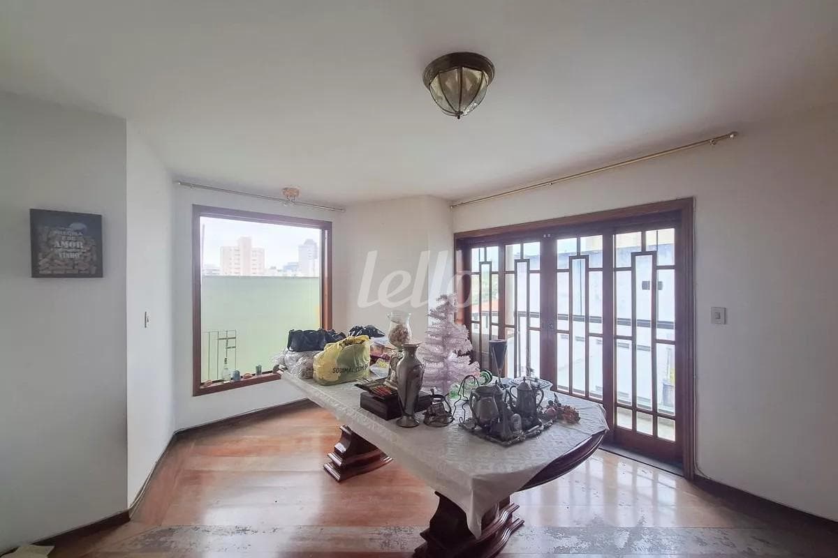 SALA DE JANTAR de Casa sobrado com 547 m² em Vila Paulicéia - São Paulo
