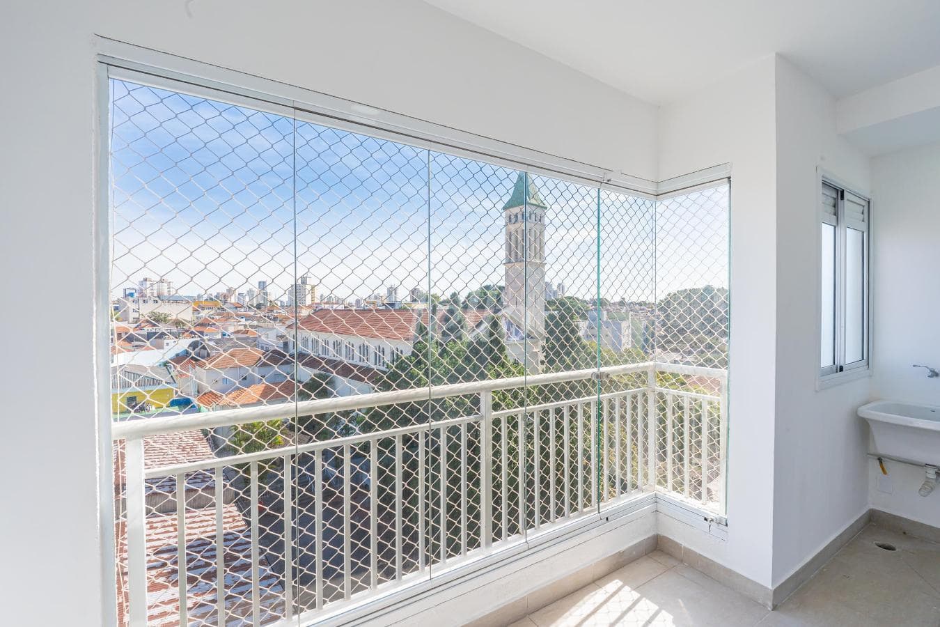 SACADA de Apartamento com 66 m² em Quarta Parada - São Paulo