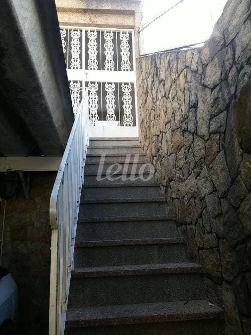 ESCADA de Casa sobrado com 140 m² em Chora Menino - São Paulo