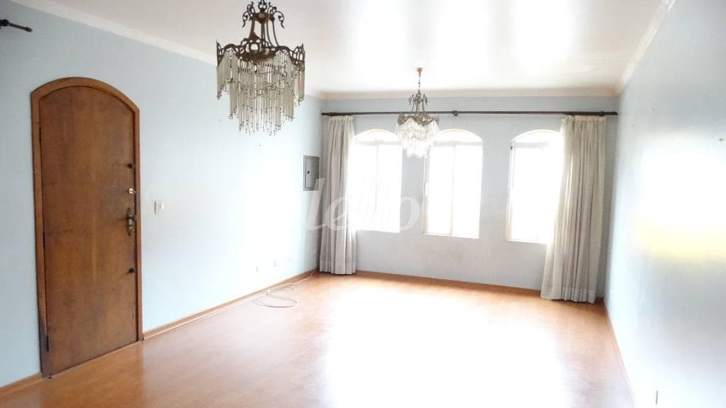 SALA de Casa sobrado com 296 m² em Água Fria - São Paulo