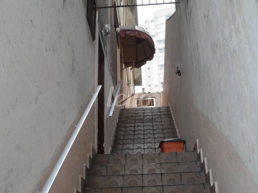 LATERAL de Casa sobrado com 150 m² em Santana - São Paulo