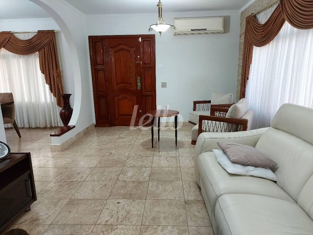 SALA DE ESTAR de Casa sobrado com 238 m² em Jardim São Paulo(Zona Norte) - São Paulo