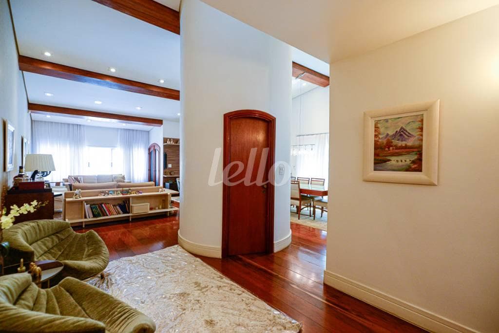 SALA de Casa sobrado com 297 m² em Chora Menino - São Paulo