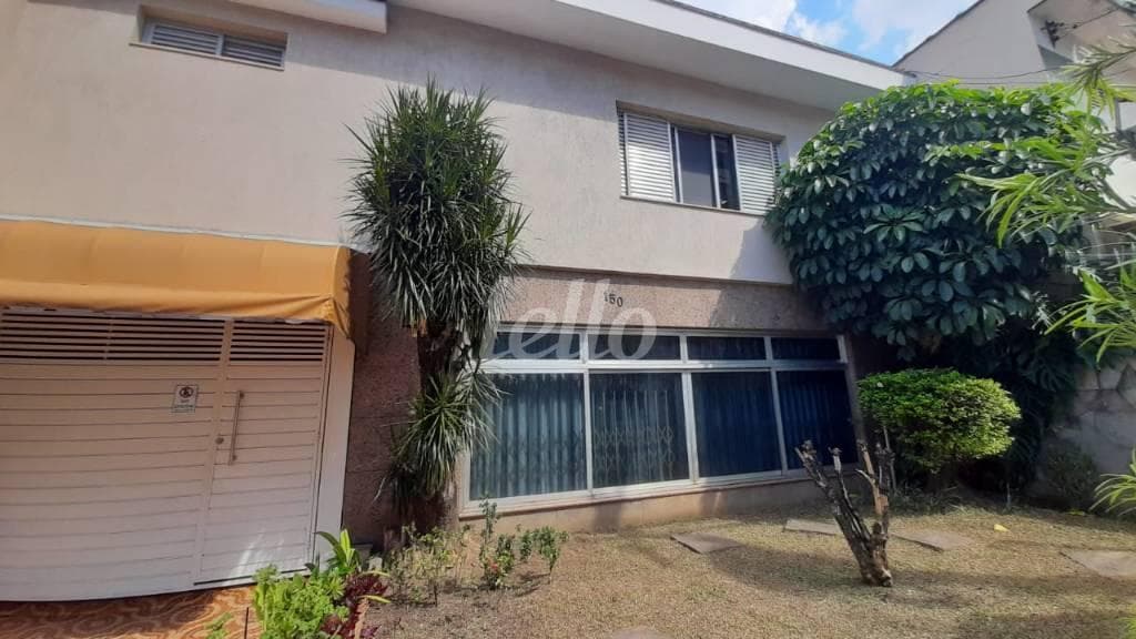 FACHADA de Casa sobrado com 300 m² em Vila Guilherme - São Paulo