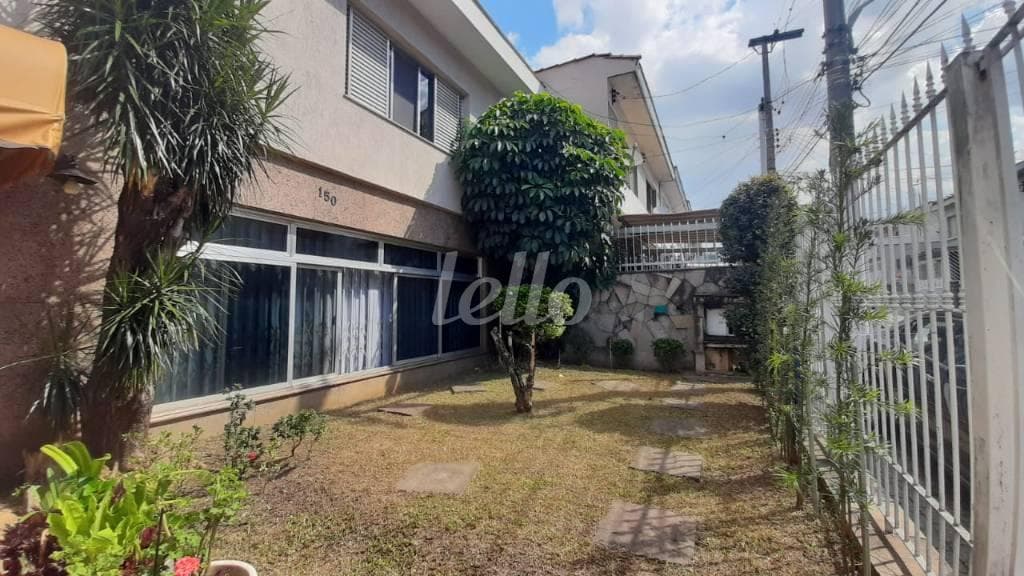 FACHADA de Casa sobrado com 300 m² em Vila Guilherme - São Paulo