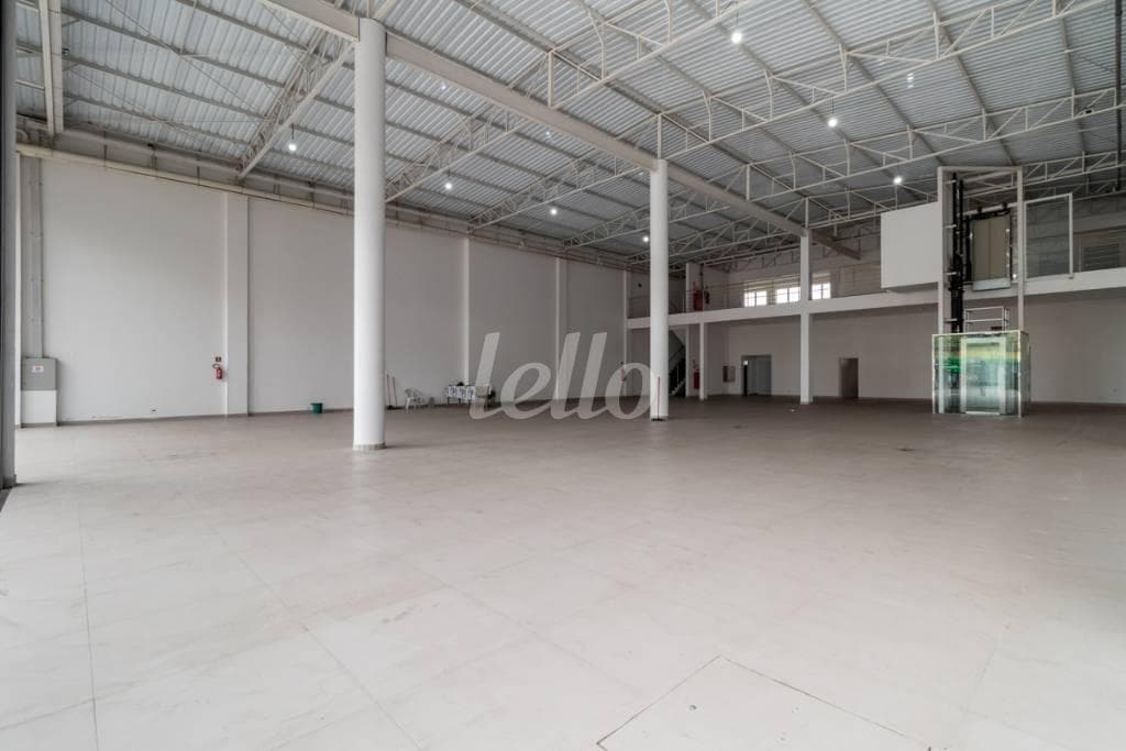 SALÃO de Galpão/Armazém com 1740 m² em Penha de França - São Paulo