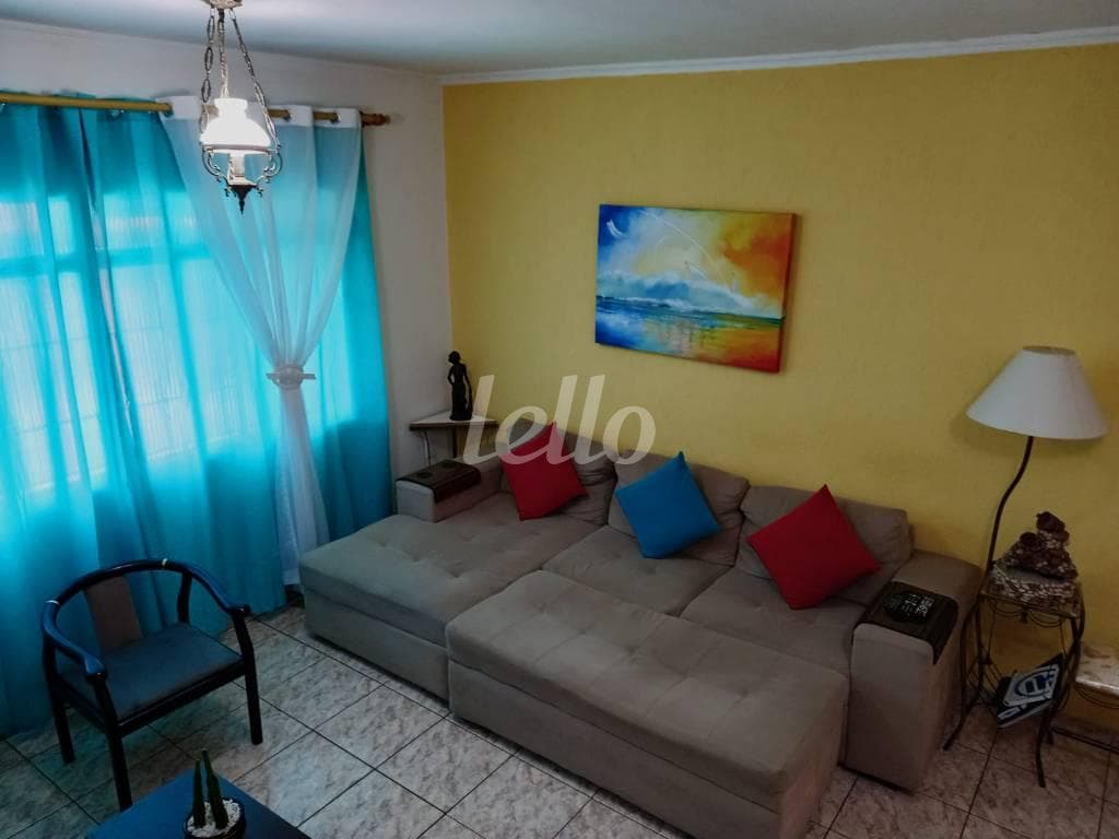 SALA2 de Casa sobrado com 140 m² em Santa Teresinha - São Paulo