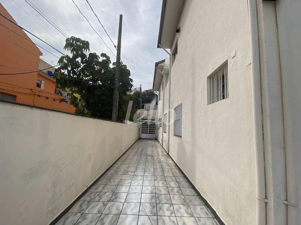 FACHADA LATERAL de Casa assobradada com 686 m² em Jardim São Paulo(Zona Norte) - São Paulo