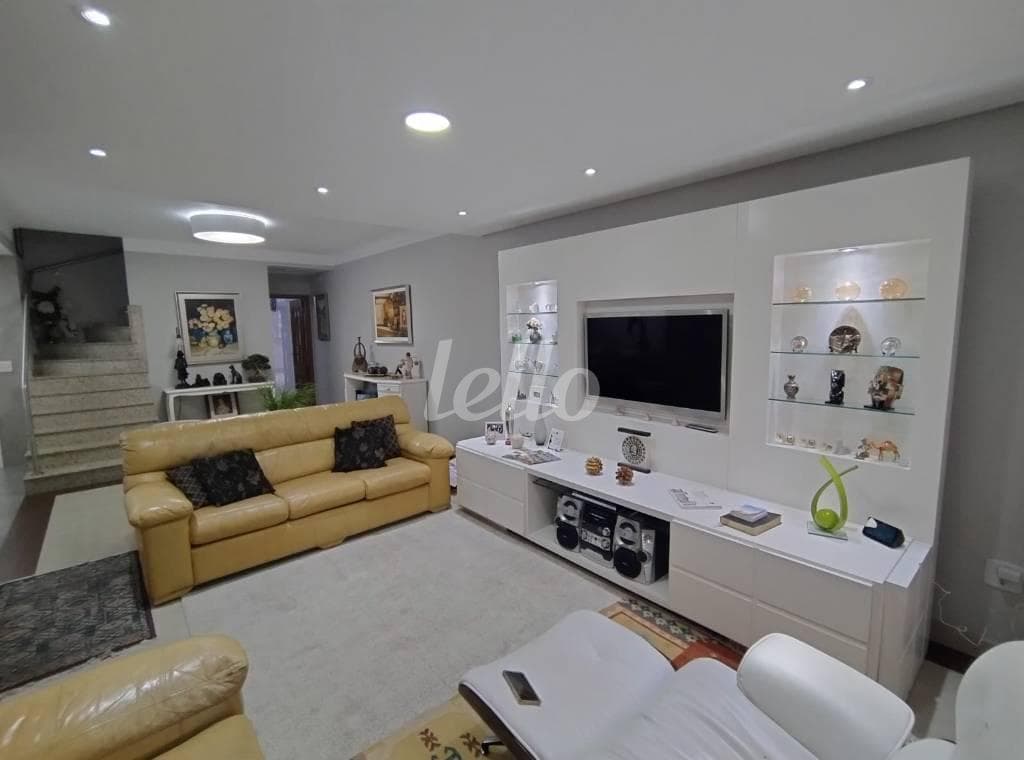SALA de Casa sobrado com 201 m² em Água Fria - São Paulo