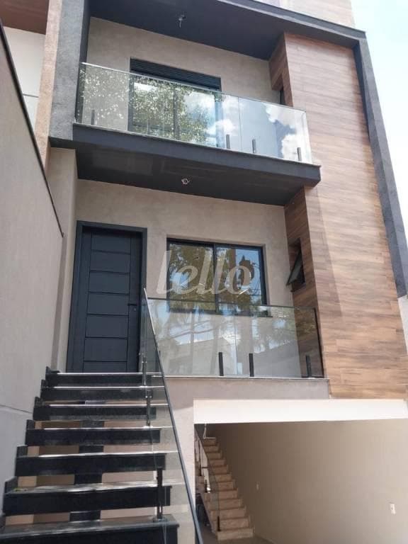 FACHADA de Casa sobrado com 185 m² em Jardim São Paulo(Zona Norte) - São Paulo